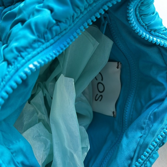 COS Mini quilted bag in turquoise - Picture 8 of 9